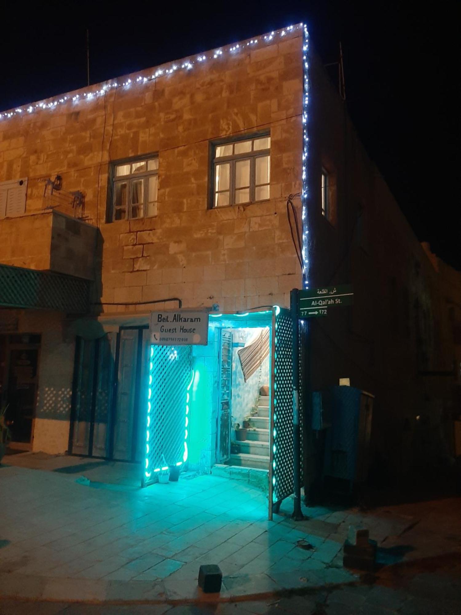 Hotel Beit Alkaram à Al Al Karak Extérieur photo